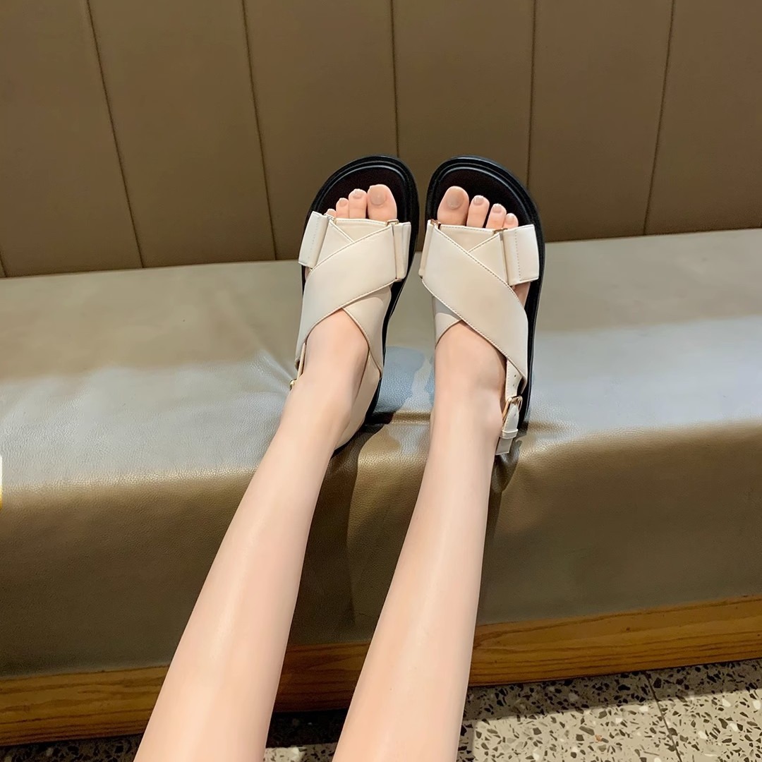 صنادل نسائية صيفية من جلد الغن - مراجعة Summer Clothing Modest وسعره