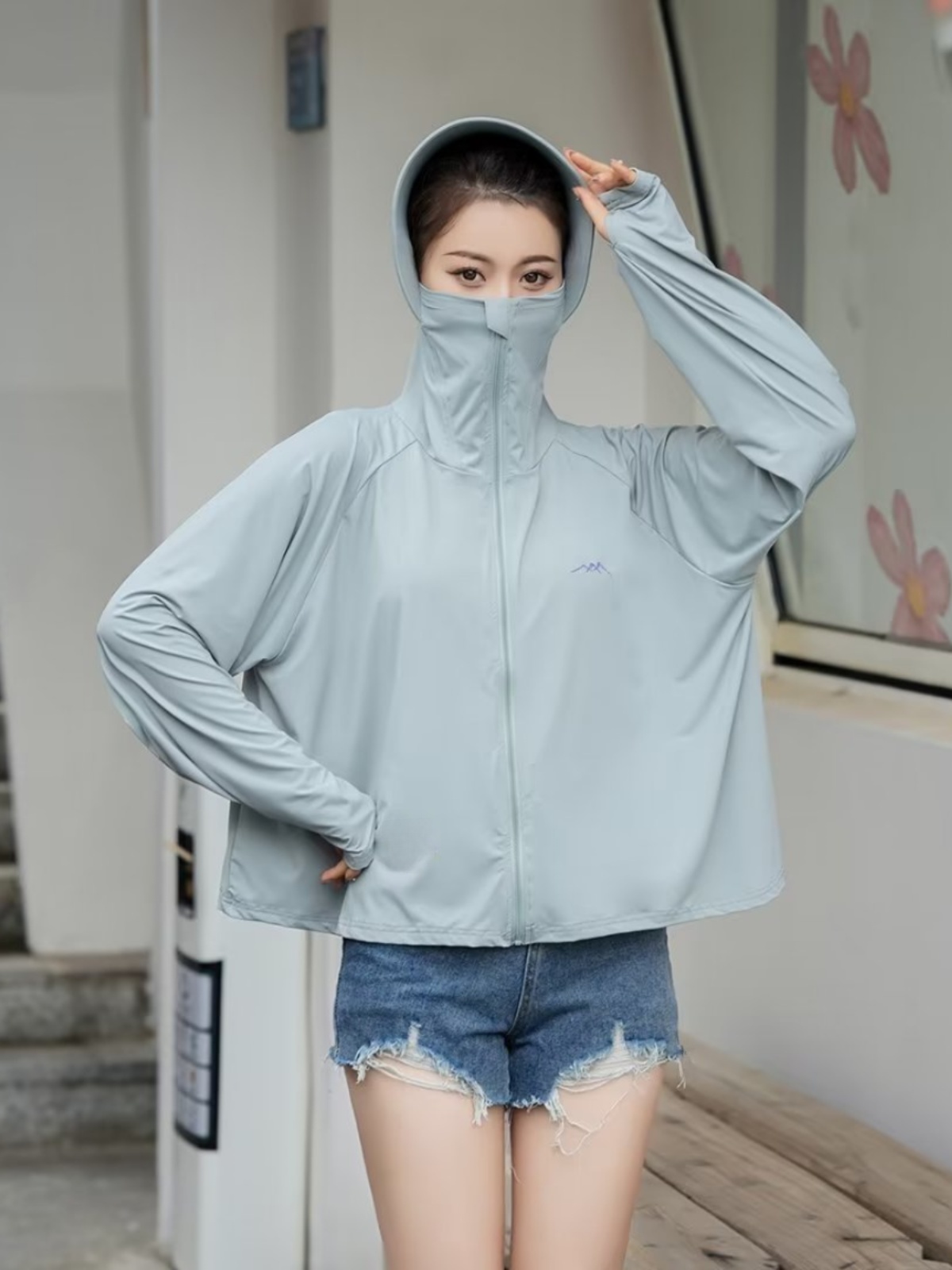 ملابس واقية من الشمس من الحرير - مراجعة Summer Rays Clothing وسعره