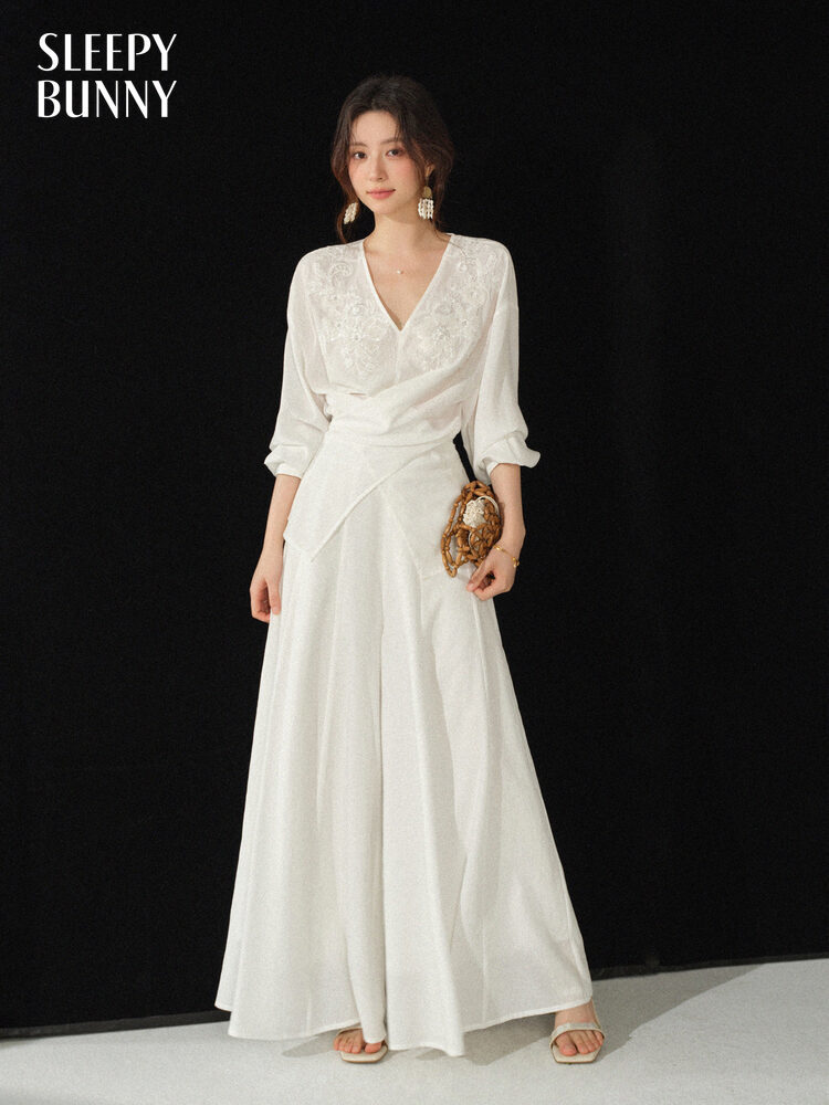 طقم بلوزة مطرزة بياقة على شكل  - مراجعة Palazzo Pant Wide وسعره