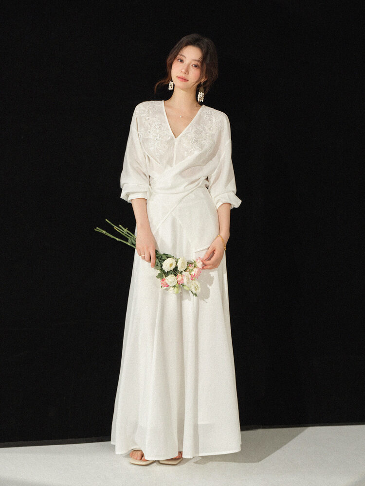طقم بلوزة مطرزة بياقة على شكل  - مراجعة Palazzo Pant Wide وسعره