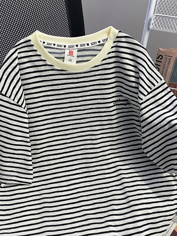 تي شيرت يونيسكس من القطن الخال - مراجعة Summer Clothing Outlet وسعره