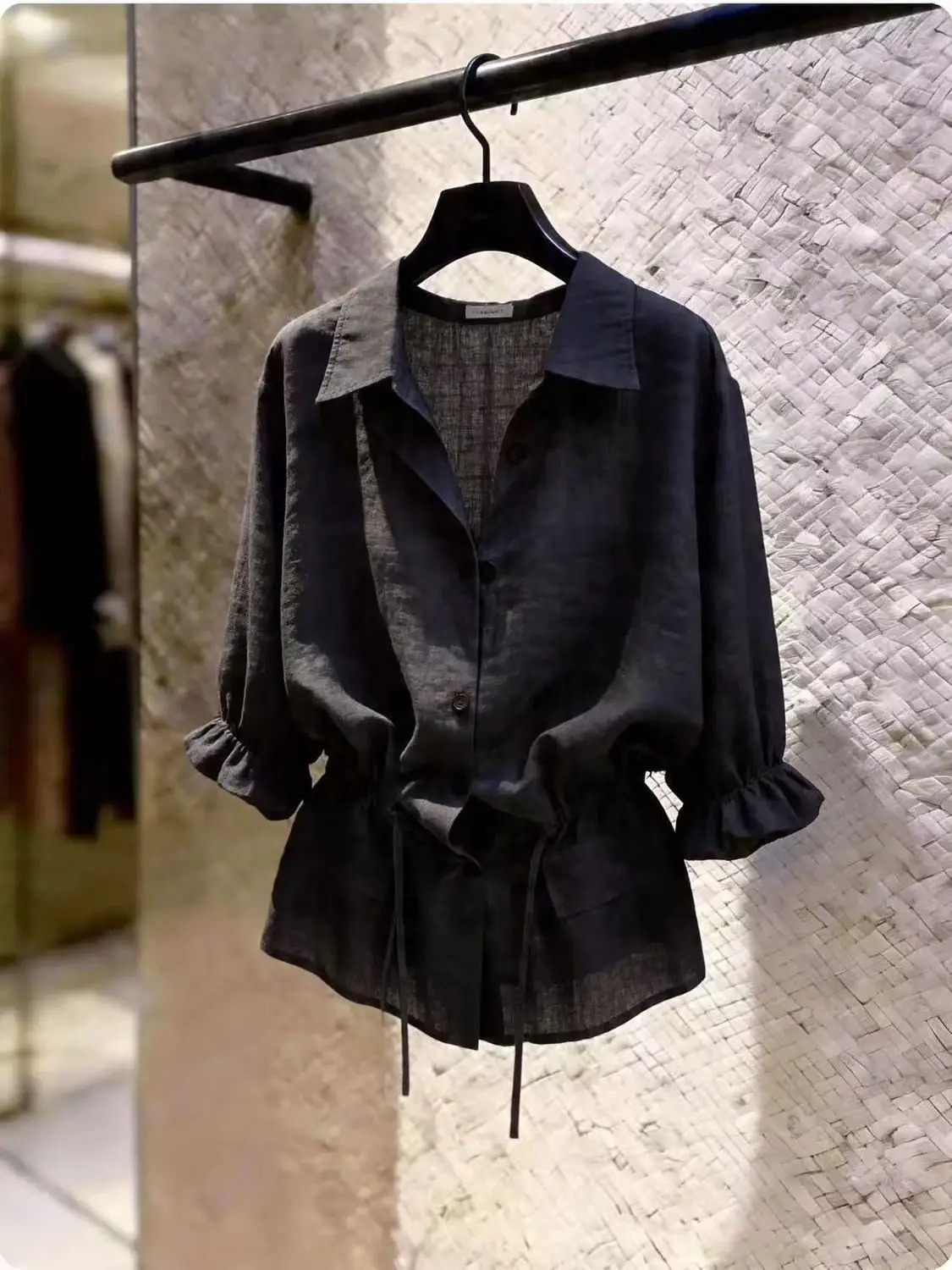 بلوزات نسائية سوداء عصرية 2026 - مراجعة Summer De Clothing وسعره