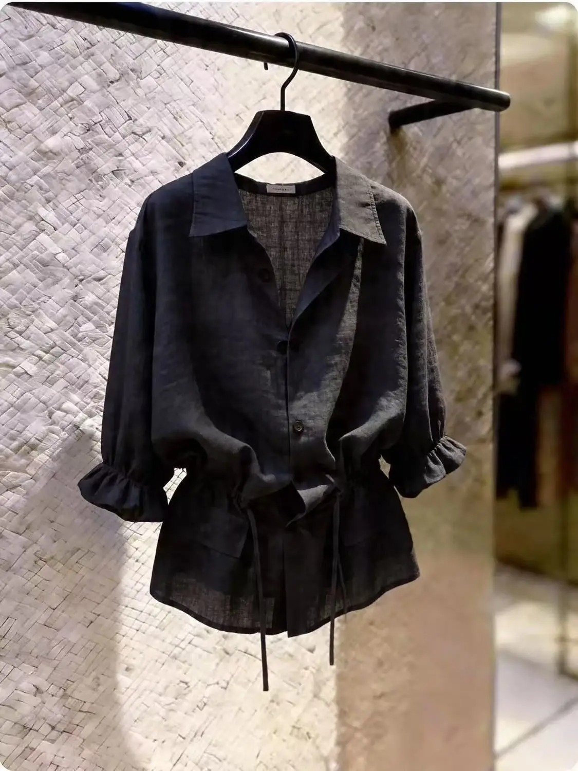 بلوزات نسائية سوداء عصرية 2026 - مراجعة Summer De Clothing وسعره